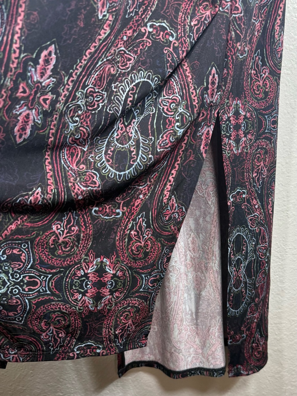 Women’s BCBGeneration Paisley midi Halter dress Size‎ XXS w/pockets side slit - Picture 6 of 8